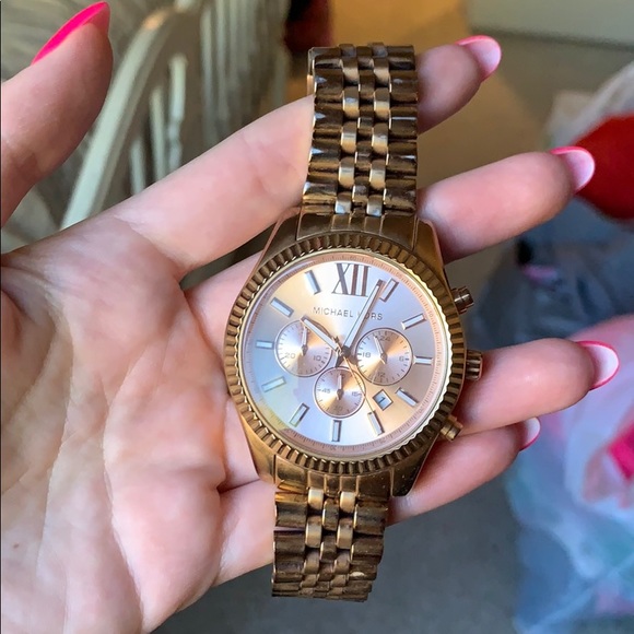 Michael Kors watch - Picture 1 of 3